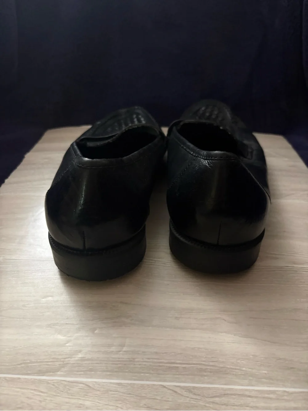 George men’s black leather loafer